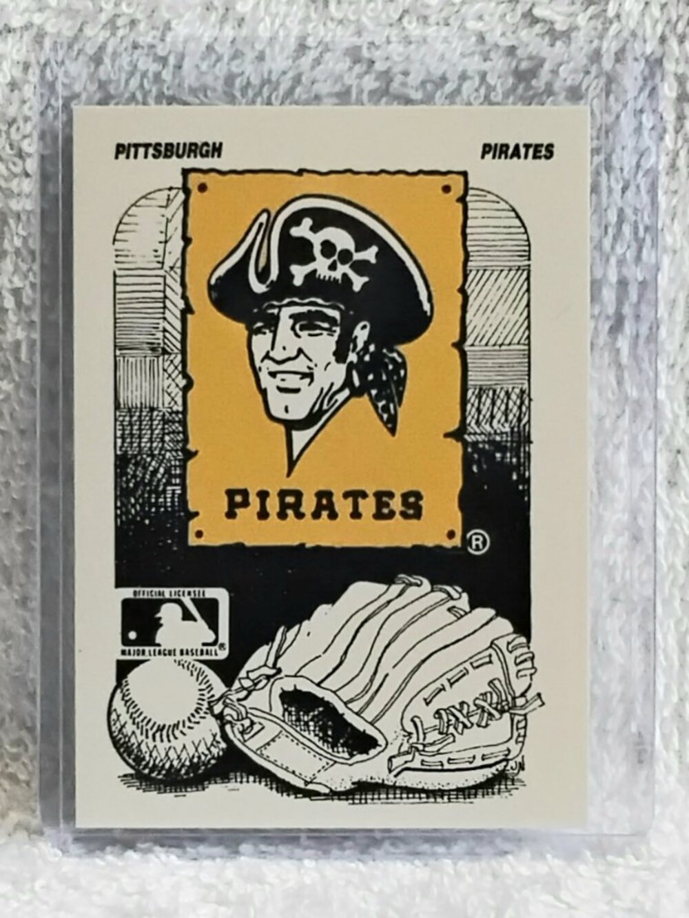 3/$15 Mint 1987 Fleer Update Pittsburgh Pirates MLB Team Logo Sticker Card!!